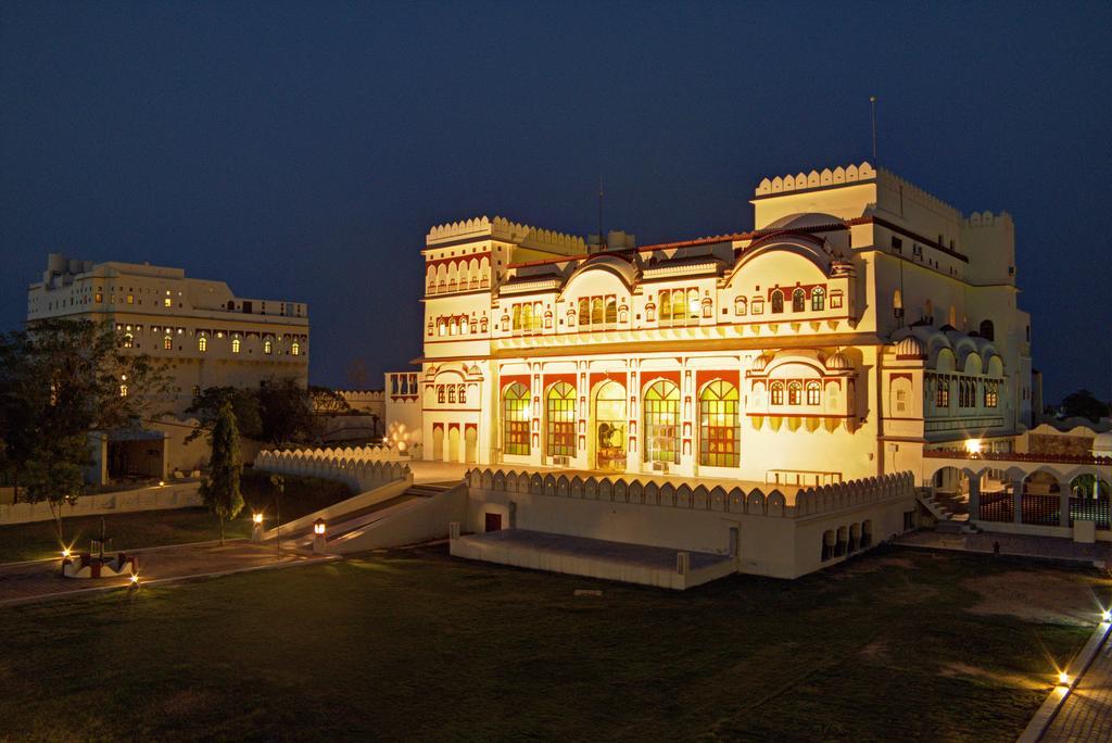 Amritara Surajgarh Fort Extérieur photo