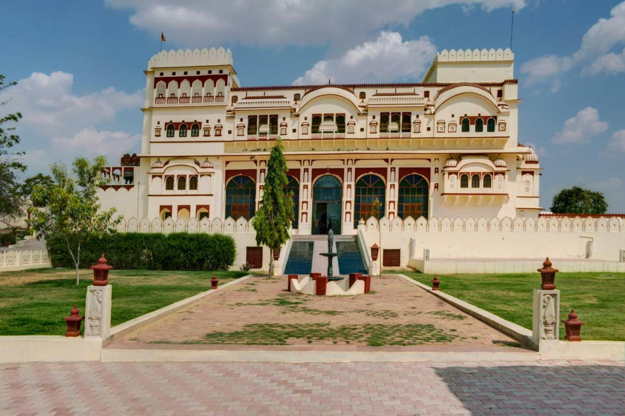 Amritara Surajgarh Fort Extérieur photo