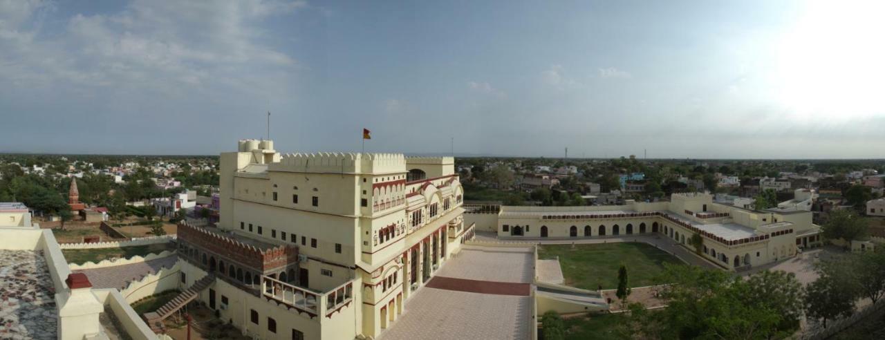 Amritara Surajgarh Fort Extérieur photo